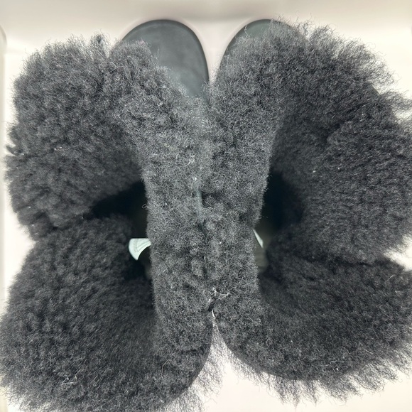 UGG Women's Bailey Button II Black Suede Sheepskin Boots - Picture 10 of 13